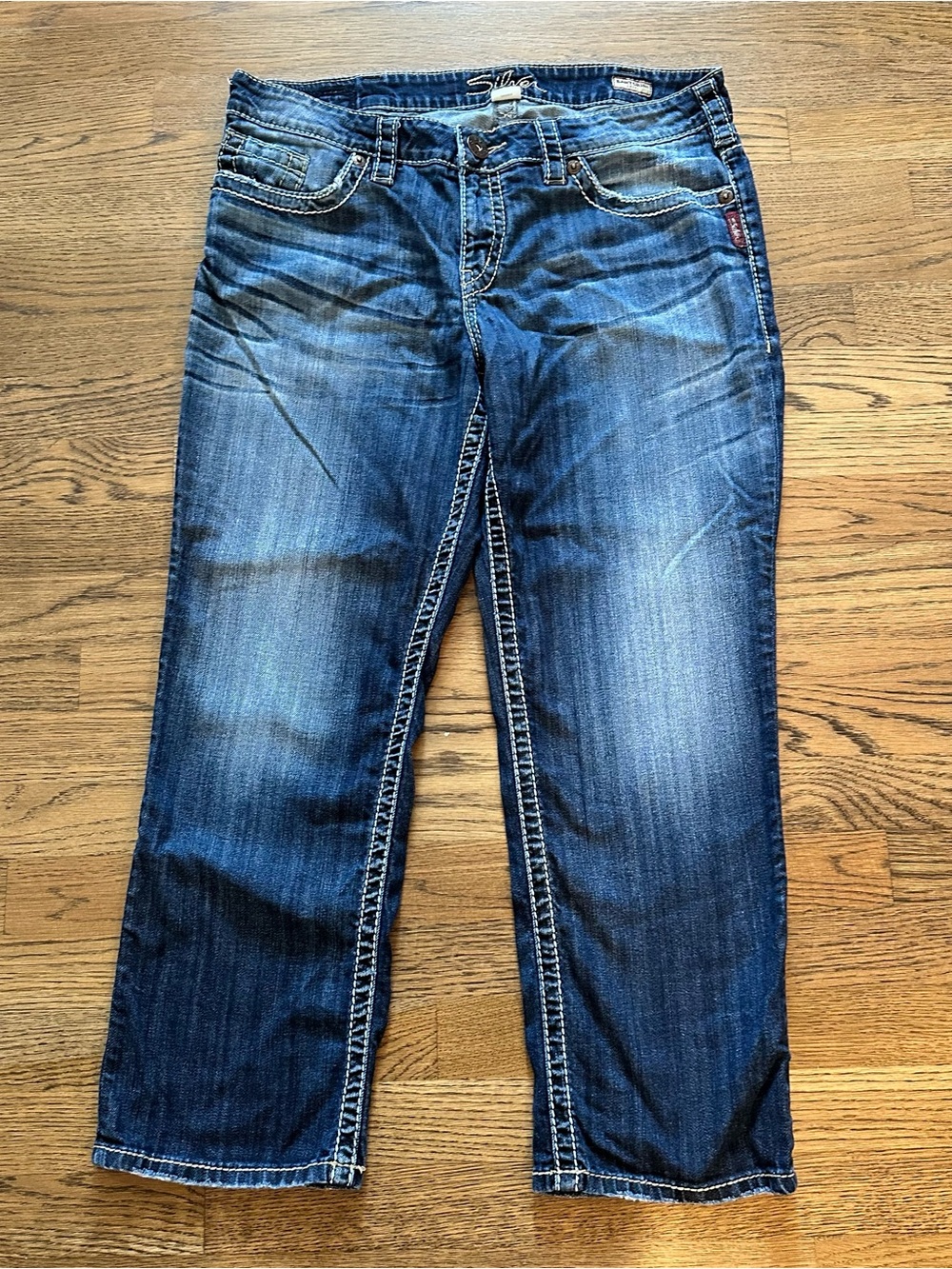 Silver Jeans Women’s Blue Boot Cut Jeans Santorini Capri
